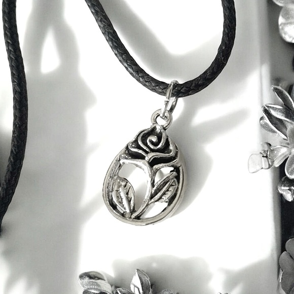 5 For $25💫Silver Bohemian Rose Pendant Necklace - Picture 5 of 5